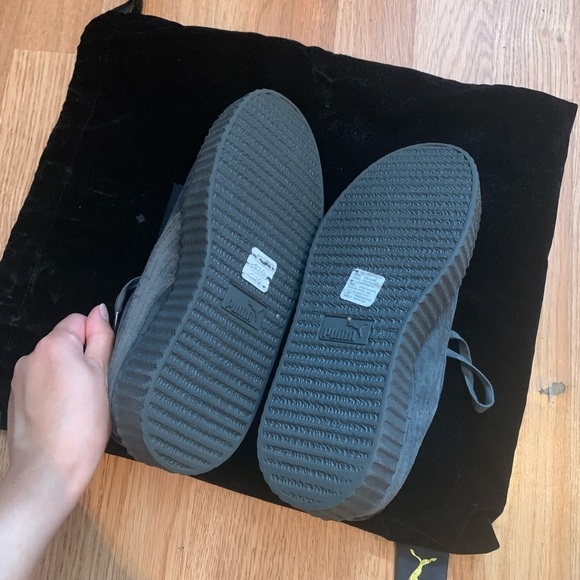 Puma- Fenty by Rihanna - Picture 3 of 6